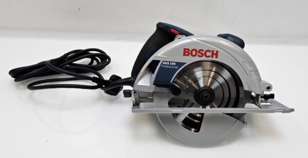 7728503277ea9a3e4cd7e55564d3b94c